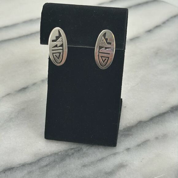 handmade Jewelry - Dine Native American sterling silver stud earrings